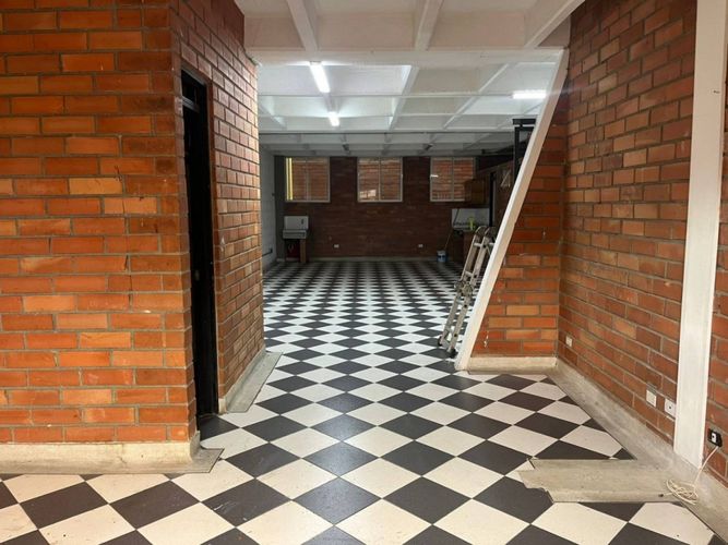 Bodega en arriendo en Santa Fe, Medellín, 100 m² · foto 4 de 22