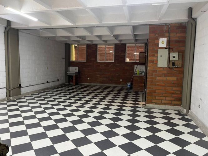 Bodega en arriendo en Santa Fe, Medellín, 100 m² · foto 19 de 22