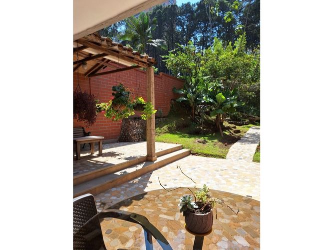 Casa de 3 alcobas en venta en Cola Del Zorro, Medellín, 255 m² · foto 4 de 20