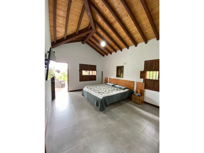 Casa de 4 alcobas en venta en Camargo, El Carmen de Viboral, 350 m² · foto 5 de 11