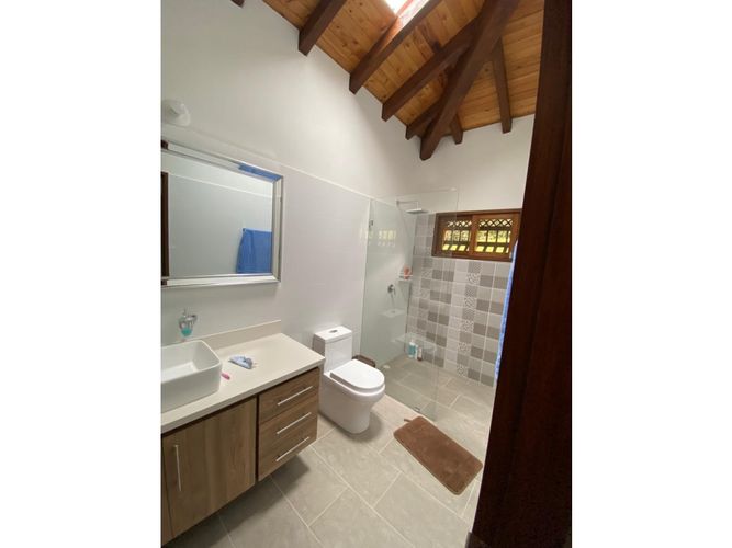 Casa de 4 alcobas en venta en Camargo, El Carmen de Viboral, 350 m² · foto 6 de 11
