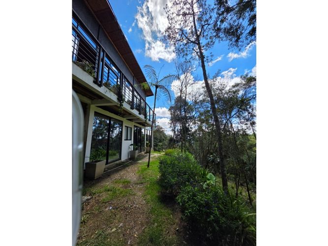 Finca en venta en Santa Elena, Medellín, 250 m² · foto 9 de 24