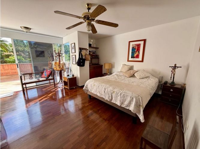 Apartamento de 3 alcobas en venta en Los Balsos, Medellín, 167 m² · foto 8 de 19