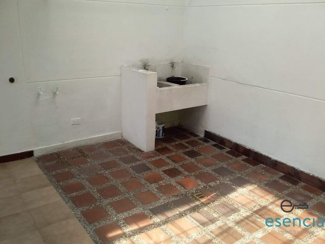 Casa de 4 alcobas en arriendo en Rosales, Medellín, 256 m² · foto 15 de 15