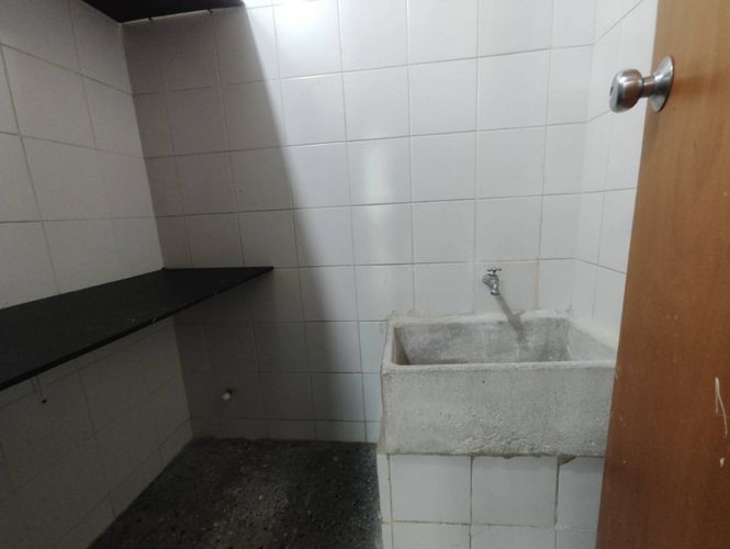 Oficina en arriendo en La Aguacatala, Medellín, 179 m² · foto 7 de 16