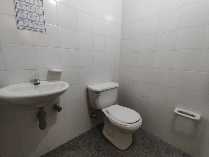 Oficina en arriendo en La Aguacatala, Medellín, 179 m² · foto 10 de 16