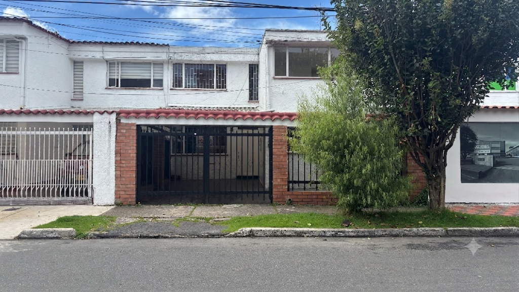 Casa en Arriendo en Andes norte, Bogotá