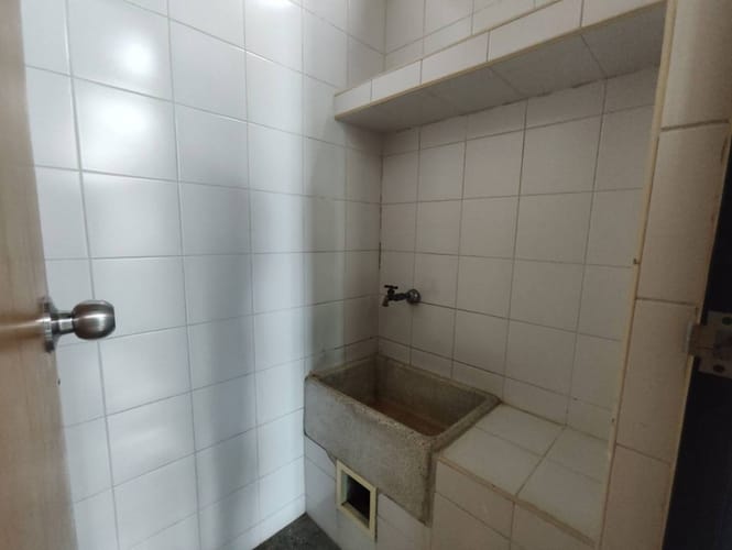 Oficina en arriendo en La Aguacatala, Medellín, 215 m² · foto 11 de 14