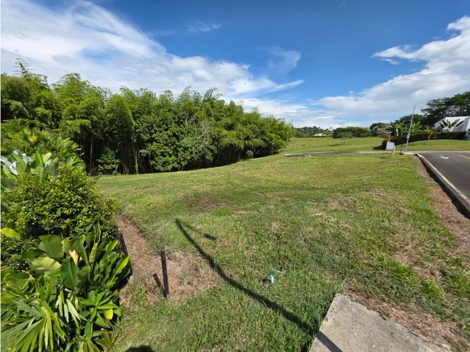 Lote en venta en Cerritos, Pereira, 1897 m² · foto 3 de 4
