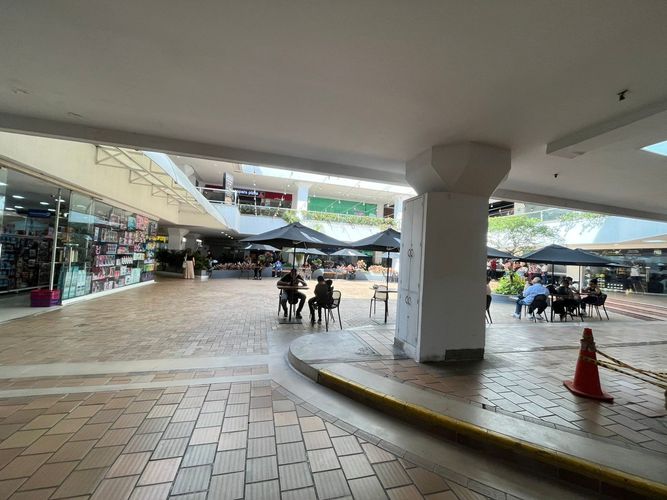 Local en arriendo en Ciudad Jardin, Cali · foto 6 de 7