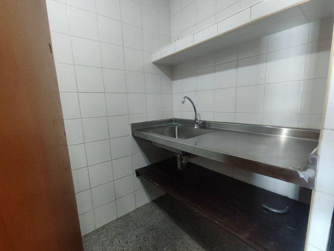 Oficina en arriendo en La Aguacatala, Medellín, 351 m² · foto 12 de 15