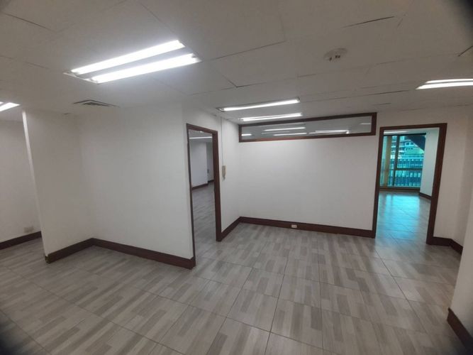 Oficina en arriendo en El Poblado, Medellín, 105 m² · foto 4 de 22