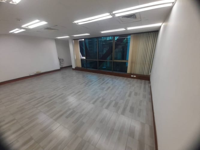 Oficina en arriendo en El Poblado, Medellín, 105 m² · foto 6 de 22