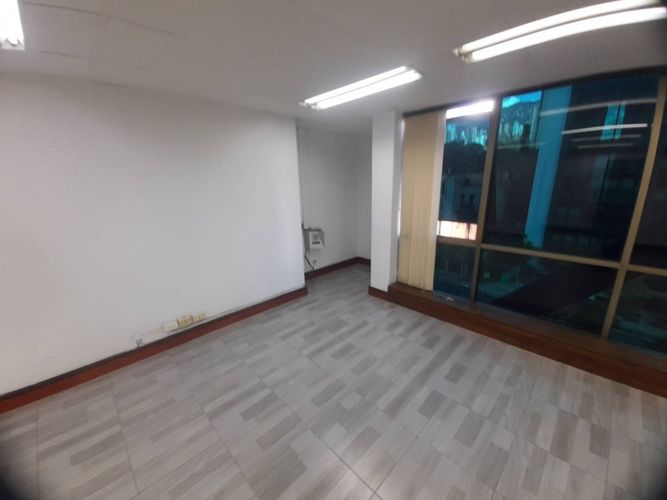 Oficina en arriendo en El Poblado, Medellín, 105 m² · foto 8 de 22