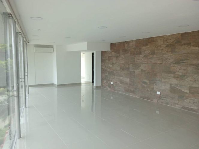 Oficina en arriendo en El Poblado, Medellín, 92 m² · foto 5 de 19