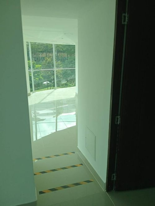 Oficina en arriendo en El Poblado, Medellín, 92 m² · foto 6 de 19