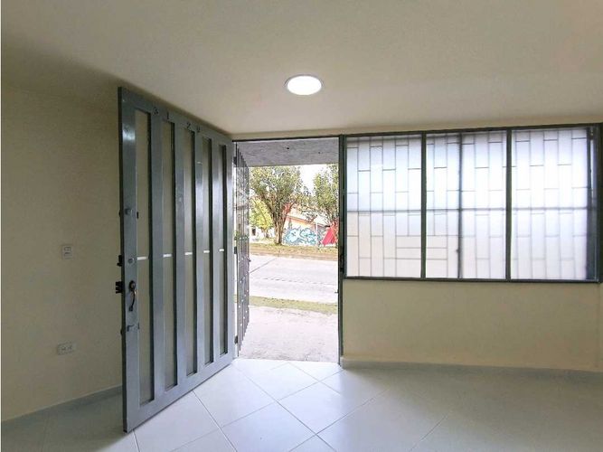 Local en arriendo en Fundadores, Manizales, 35 m² · foto 2 de 10
