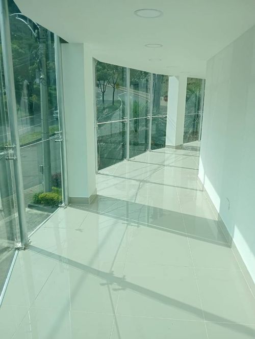 Oficina en arriendo en El Poblado, Medellín, 92 m² · foto 12 de 19