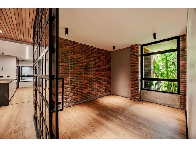 Apartamento de 2 alcobas en venta en El Diamante 2, Medellín, 205 m² · foto 4 de 9
