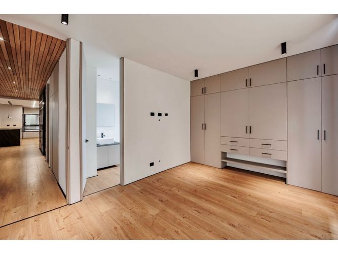 Apartamento de 2 alcobas en venta en El Diamante 2, Medellín, 205 m² · foto 6 de 9