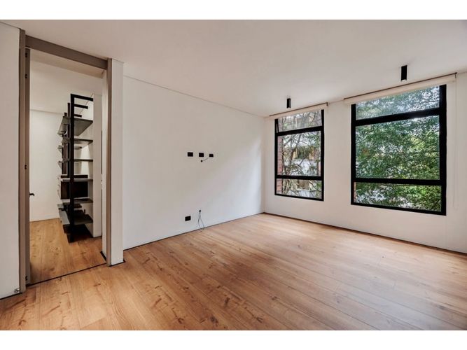 Apartamento de 2 alcobas en venta en El Diamante 2, Medellín, 205 m² · foto 7 de 9