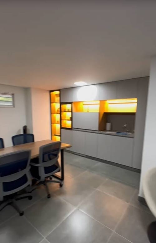 Oficina en arriendo en El Poblado, Medellín, 35 m² · foto 9 de 24