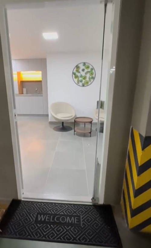Oficina en arriendo en El Poblado, Medellín, 35 m² · foto 13 de 24