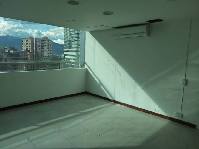 Oficina en arriendo en El Poblado, Medellín, 420 m² · foto 14 de 24