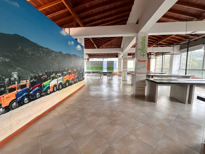 Local en arriendo en El Chagualo, Medellín, 350 m² · foto 6 de 24