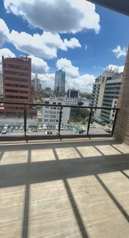Apartamento de 3 alcobas en venta en Chicó Navarra, Bogotá, 170 m² · foto 4 de 24