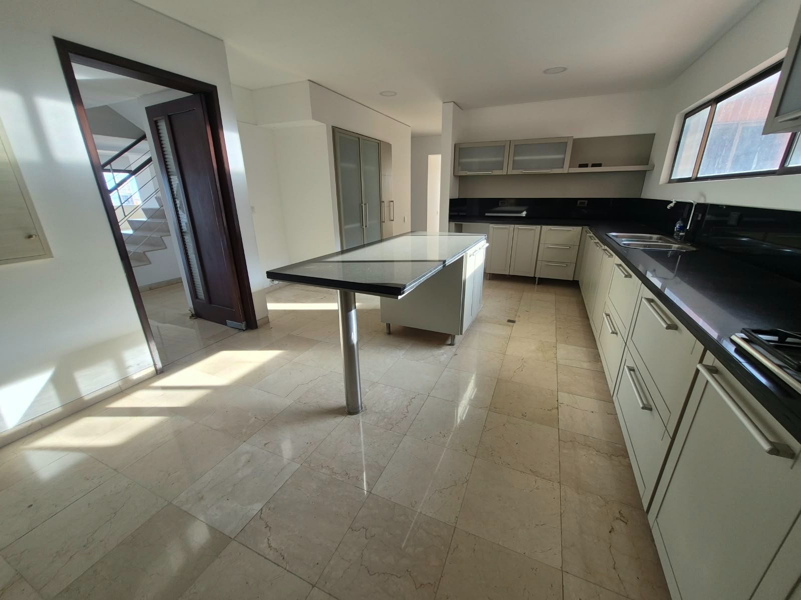 Apartamento en arriendo en Juanambu, Cali · foto 6 de 14