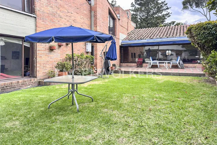Casa de 4 alcobas en venta en Santa Ana, Bogotá, 413 m² · foto 18 de 19