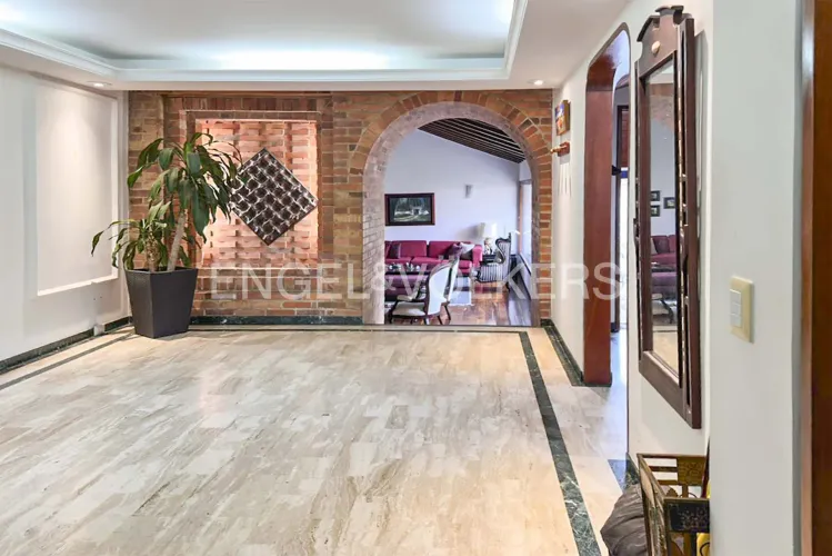 Casa de 4 alcobas en venta en Santa Ana, Bogotá, 413 m² · foto 5 de 19