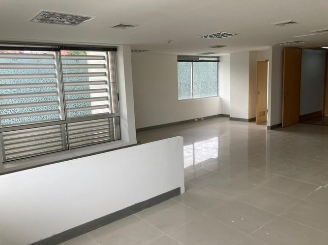 Oficina en arriendo en Santa Monica, Cali, 72 m² · foto 3 de 11