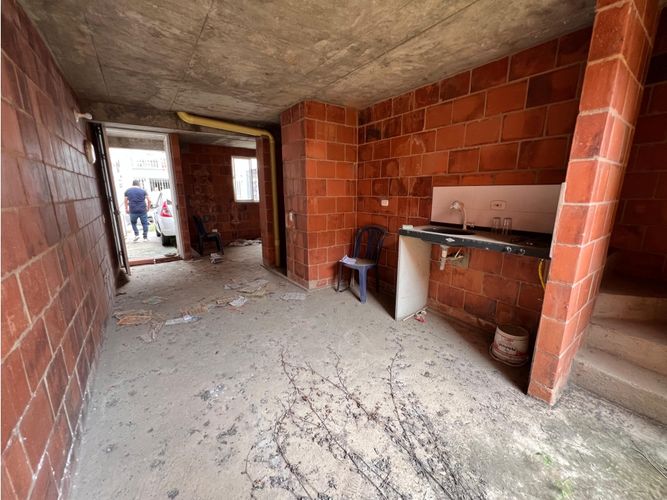 Casa de 2 alcobas en venta en Paso De La Bolsa, Jamundí, 65 m² · foto 2 de 14