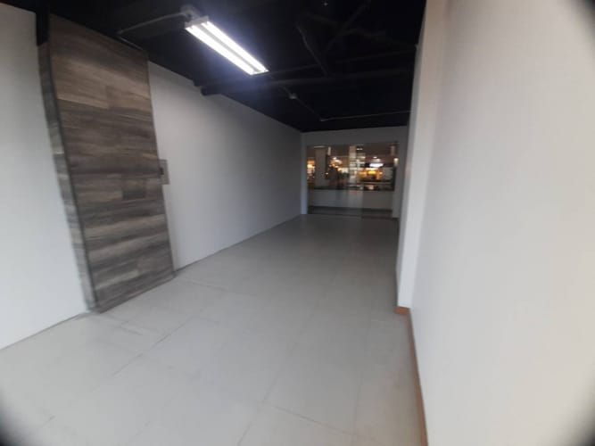 Local en arriendo en Milla De Oro, Medellín, 35 m² · foto 6 de 24