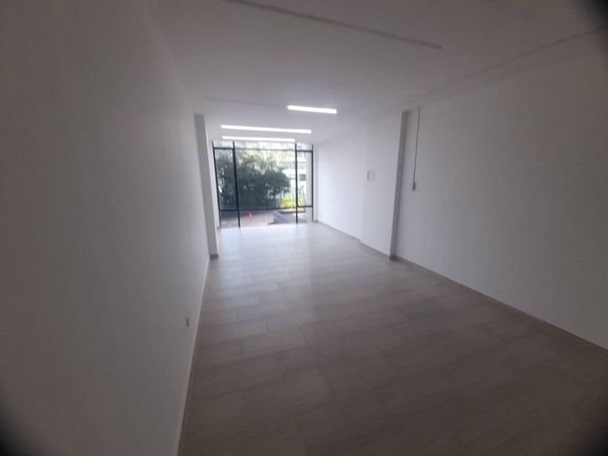 Local en arriendo en Milla De Oro, Medellín, 70 m² · foto 2 de 24