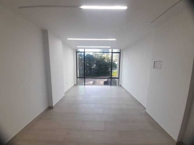 Local en arriendo en Milla De Oro, Medellín, 70 m² · foto 3 de 24