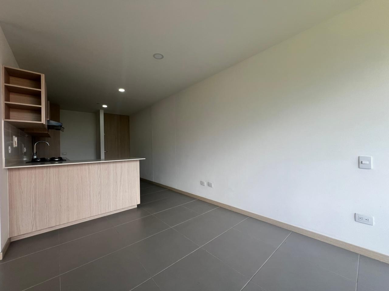 Apartamento en venta en Escobero, Envigado · foto 5 de 16