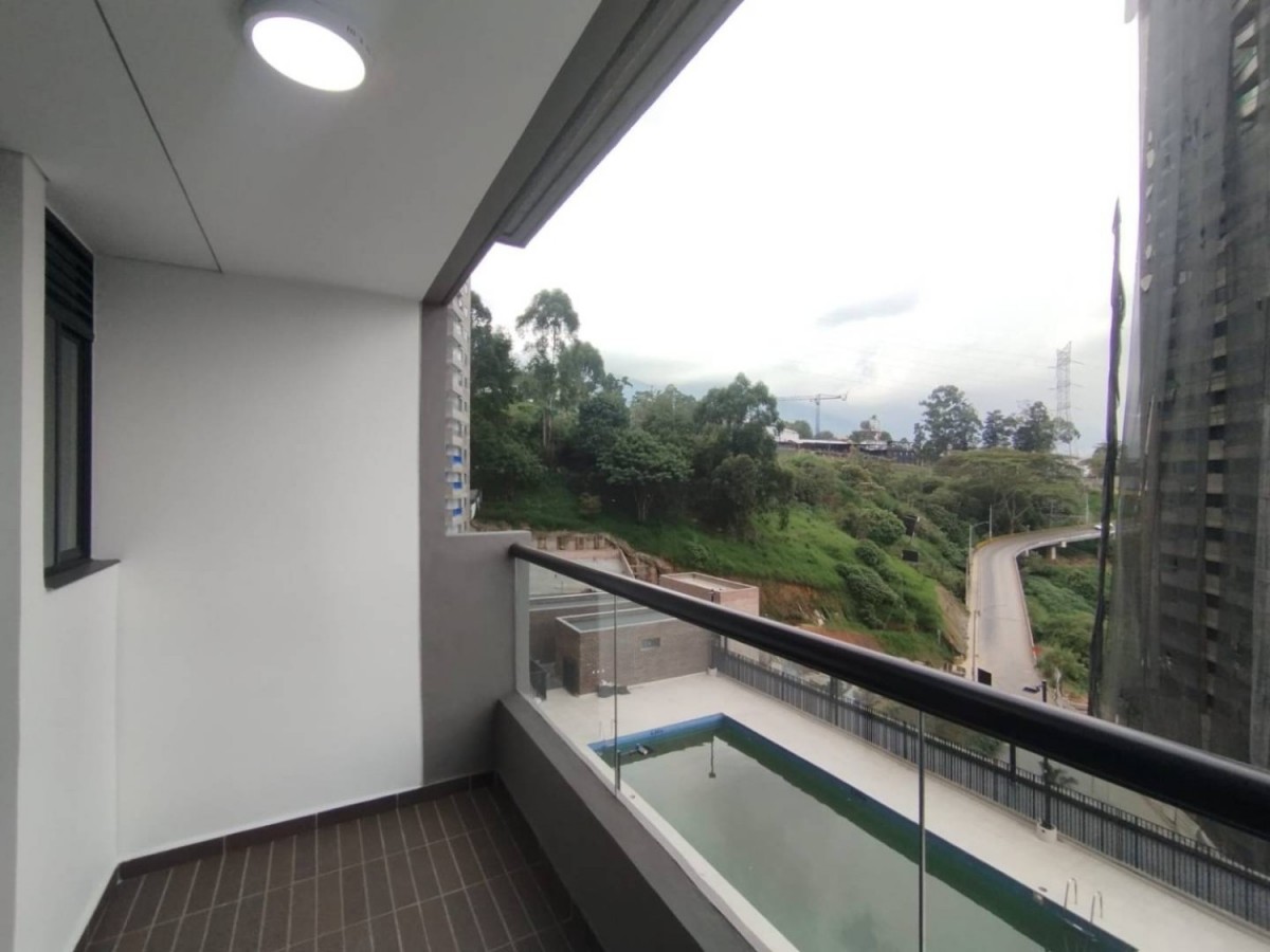 Apartamento en arriendo en Las Palmas, Medellín · foto 5 de 13