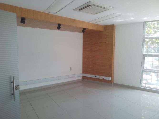 Oficina en venta en Entreamigos, Sabaneta, 719 m² · foto 2 de 18