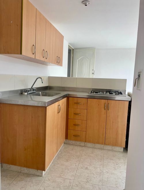 Apartaestudio en venta en La Floresta, Medellín, 39 m² · foto 2 de 5
