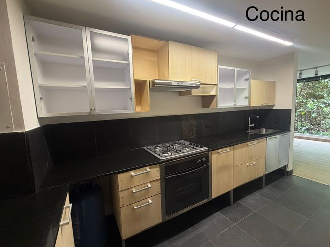 Apartamento de 2 alcobas en arriendo en Lalinde, Medellín, 102 m² · foto 9 de 19