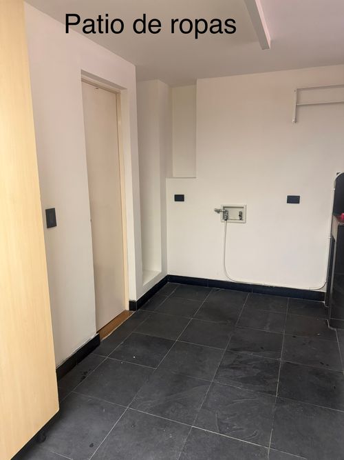 Apartamento de 2 alcobas en arriendo en Lalinde, Medellín, 102 m² · foto 13 de 19