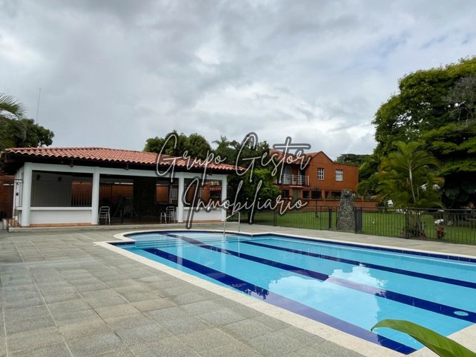 Casa de 5 alcobas en venta en Pance, Cali, 270 m² · foto 1 de 16