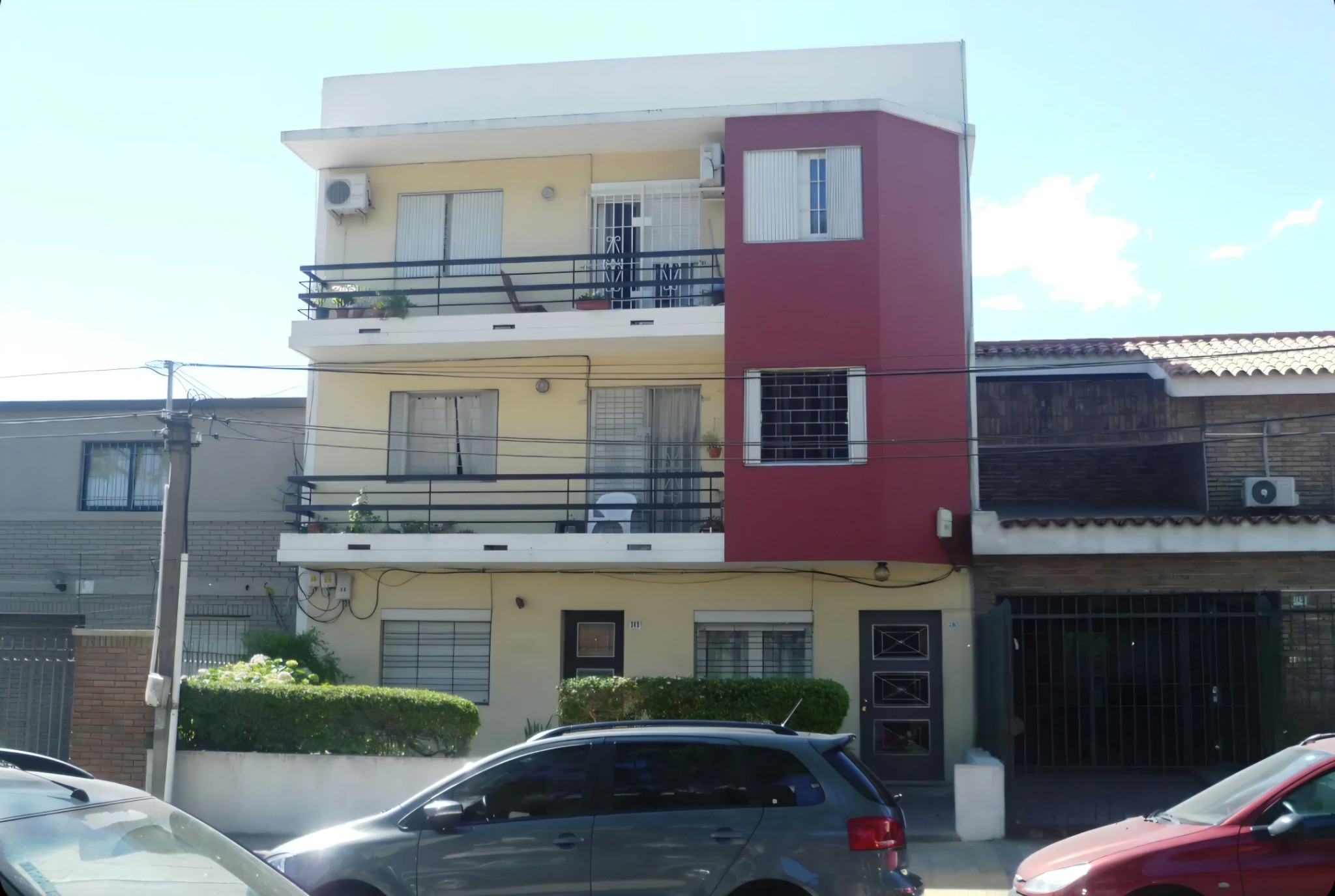Exclusivo Apartamento de 1 Dormitorio en Planta Baja con Encantador Patio de 12m² en el Prestigioso Parque Batlle: ¡Tu Oasis Urbano te Espera!