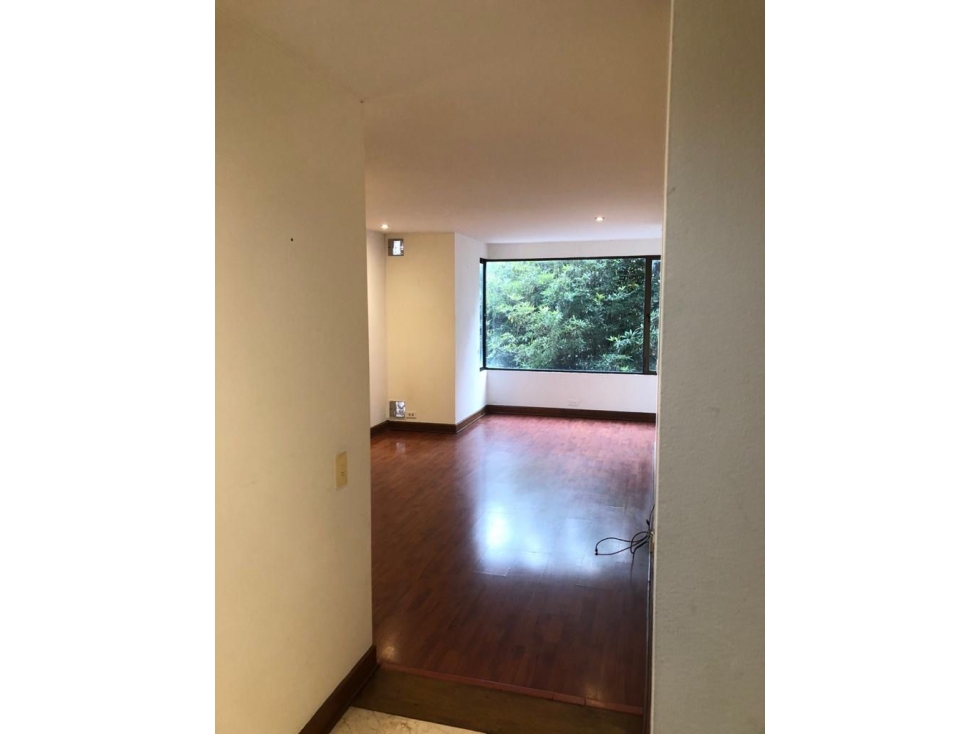 Apartamento en venta en Santa Barbara, Bogotá · foto 2 de 8