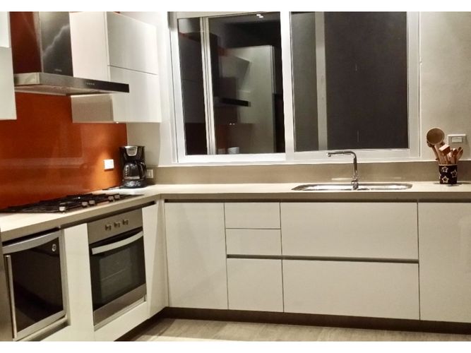 Casa de 4 alcobas en venta en Cn. Campestre El Peñon, Girardot, 314 m² · foto 6 de 12