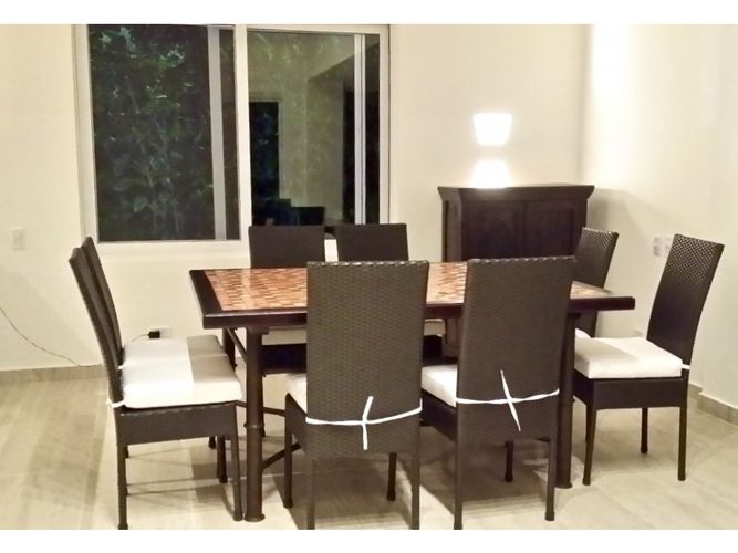 Casa de 4 alcobas en venta en Cn. Campestre El Peñon, Girardot, 314 m² · foto 8 de 12