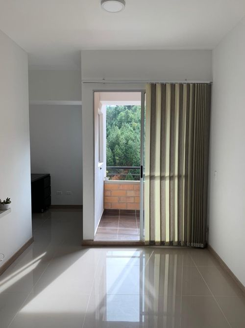 Apartamento de 3 alcobas en venta en Bello, 69 m² · foto 6 de 19